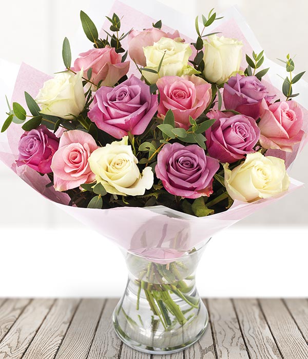 the_flower_shop_bury_florist_wedding_funeral_plants_gifts_valentines_roses_tulips_birthday_pink_cream_roses